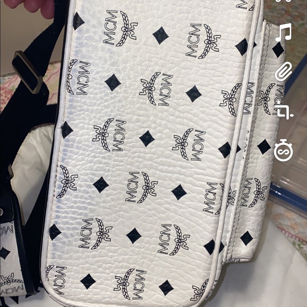 Mcm Backpack Medium Size - image 3